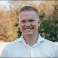 Perry Krom's Instagram, Twitter & Facebook