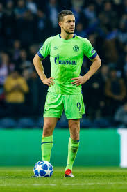 Franco matías di santo (born 7 april 1989) is an argentine footballer who plays as a striker for schalke 04 in the bundesliga. Players Franco Di Santo