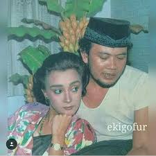 Dalam dunia musik tanah air, khususnya musik dangdut, nama rhoma irama sudah tidak asing lagi ditelinga. Ricca Rachim Istri Raja Dangdut Rhoma Irama Melihat Parasnya Takkan Percaya Usia Aslinya