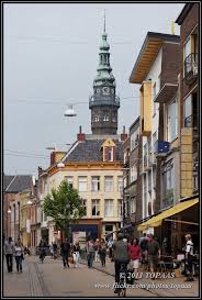 Stoeldraaierstraat Groningen The Netherlands Op De Achtergrond Toren Van Het Academiegebouw Groningen Nederland Stad