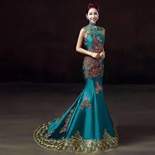 Mlii marche abiti da sposa cinesi on line shop, Abito Da Sera Cinese Di Lusso Con Ricamo Blu Royal Sirena Abito Da Sposa Lungo Cheongsam Sposa Qipao Host Abiti Cina Orientale Qi Pao Prodotti Internazionali