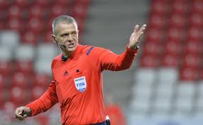 Ádám varga (born 12 february 1999 in budapest) is a hungarian football player who currently plays for ferencváros. Farkas Adam Vezeti Az Ftc Elleni Rangadot Dvsc