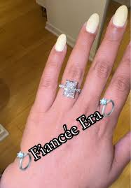 Vrai Engagement Ring Cammie