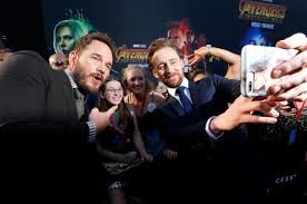 Sister of tom hiddleston and emma hiddleston. Avengers Infinity War Die Superhelden Kehren Zuruck Gala De