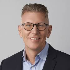 Scott Corrigan's Instagram, Twitter & Facebook