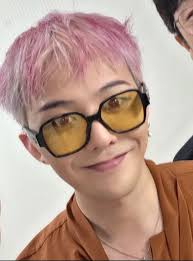 G DRAGÓN 🐉 💖에 있는 Catherine Muñoz님의 핀