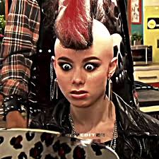 the way bad Phoebe could definitely pull off that mohawk tho >⁠.⁠<  #PhoebeThunderman #TheThundermans #KiraKosarin