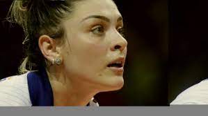 She was part of the brazil women's national volleyball team that won silver at the 2015 pan american games in toronto, ontario, canada. Hlftbfwkd8kmm