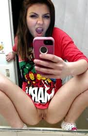 Victoria Justice leaked pic spread her legs Porn Pictures, XXX Photos, Sex  Images 1660796 - PICTOA