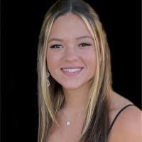 Valerie Pugh's Instagram, Twitter & Facebook