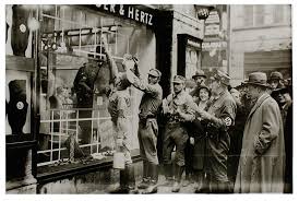 Learn about 384 famous, scandalous and important events that happened in 1933 or search by date or keyword. Boycotting The Bamberger Hertz Store 1933