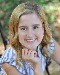 🎓 Meet Rachel Eubanks, USCA's Outstanding Senior Student for May 2025! A  dual-degree Psychology & English major with a perfect 4.0 GPA, Rachel is a  powerhouse of creativity, intelligence, and leadership. She's: