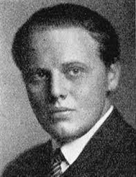 Carl Stoltz's Instagram, Twitter & Facebook