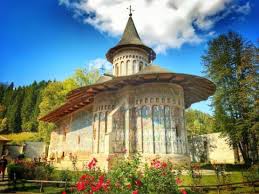 Avem peste 11 ani de experienta in implinirea calatoriilor de vis pentru clientii nostri. Oferte Paste Bucovina 2021