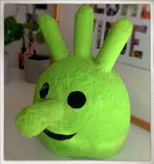 Olchi Kostum Fur Fasching Aus Pappmache Einfach Und Effektvoll Olchis Fasching Pappmache Basteln
