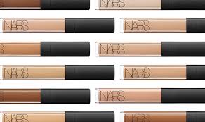 Coveted by artists for its luxurious texture and luminous finish, radiant creamy concealer evens skin with lightweight medium to high buildable coverage. Ginger Radiant Creamy Concealer Nars Cosmetics