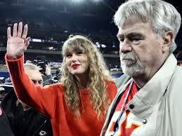 Field Reaction to Taylor Swift First Game