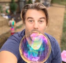 Having way too much fun with Holly's Princess Bubble Wand!!!! #DontJudge  #DaddysGirl #NashvilleFall