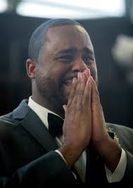 What are must-do foods and things to see in Minneapolis?