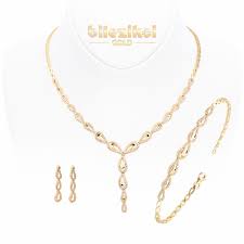 Rahmet 14 Ayar Altin Tasli Taki Seti Bilezikci Gold Turkiye Nin Lider Kuyumcusu Jewelry Sets Wedding Jewelry Gold Jewelry