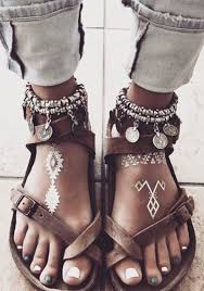 Braune Runde Kappe Flache Querriemen Metallschnalle Zehentrenner Sommer Romische Hippie Sandalen Damen Schuhe Kar Schuhe Damen Frauenschuhe Trendige Sandalen