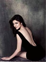 Anushka Sharma Backless Photo Wallpaper, HD Indian Celebrities 4K  Wallpapers, Images and Background - Wallpapers Den
