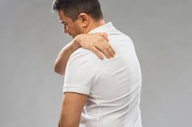 Healthcare professionals refer to this area as the lower thoracic area or lower pain in the middle of the back may be either short lived or chronic, which is defined as lasting more than three months. Upper Back Pain Center Symptoms Causes Treatments