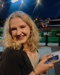 bella snyder (@izzzibellla) • Fotos y videos de Instagram