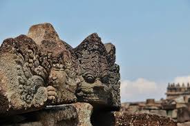 Gambar peninggalan sejarah yang berada di yogyakarta. Candi Unik Berada Di Perbatasan Yogyakarta Dan Klaten Jawa Tengah Ulasan Candi Prambanan Prambanan Indonesia Tripadvisor
