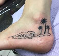 Love This Palm Tree And Wave Tattoo Tatuagem Mulher Tatuagens Tatoo