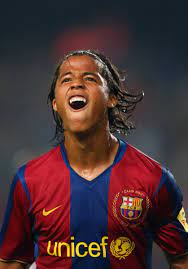 Preferred foot right → left. Squawka Football On Twitter Giovani Dos Santos Career Path Barcelona Spurs Ipswich Loan Galatasaray Loan Racing Santander Loan Mallorca Villarreal La Galaxy Club America