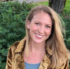 Annie Margaret's Instagram, Twitter & Facebook