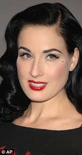 How to...wear red lipstick