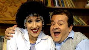 La bloc episodul 2 decodorul, la bloc episodul 3 masina noua, le bloc rap foot episode 2, la bloc episodul 5 hidroforul, la bloc episodul 7 mafiotul, la bloc episodul 1 alegerile, la bloc episodul 321 locuri de munca, la bloc episodul 4 oferte de lucru, la bloc episodul 261 vecina. La Bloc Ep 251 Rufele La Bloc Pro Tv Plus