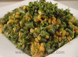 How To Make French Beans With Moong Dal Recipe By Masterchef Sanjeev Kapoor Recipe French Beans Recipe Indian Indian Beans Recipe Bean Recipes