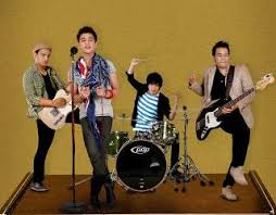 Genre musik jazz dianggap sebagai jenis musik yang muncul karena adanya penggabungan dari genre musik lainnya, yaitu blues, ragtime dangdut merupakan salah satu genre musik yang paling populer di indonesia. Gambar Musik Pop