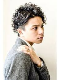 メンズ 髪型 ツーブロック ショート 女子にモテる髪型 メンズファッションメディア otokomae ページ 3 パーマスタイル ツーブロック パーマ パーマ