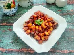 Masukkan daun salam, daun jeruk dan lengkuas yang telah dimemarkan, sambal diaduk. Menu Lebaran Sambal Goreng Ati Dengan Kentang Womantalk