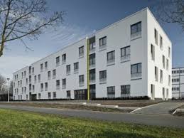 This is where international business people and elegant models stroll along the kö and at the medienhafen. Studentenwohnheim In Kleve Architekturobjekte Heinze De