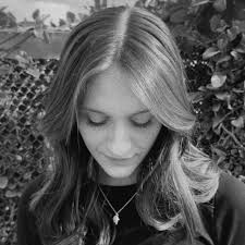 Julianna Schmidt (@julianna_sweeney) · Instagram photos and Reels