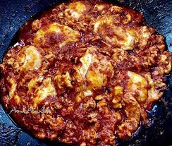 Kali ini aku mau bikin sambal goreng telur ceplok kesukaan suami ku. Sinar Sedapnya Sambal Tumis Telur Goreng Ni Confirm Facebook