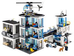 This bundle was live from apr 30, 2019 to may 21, 2019 with 85,908 bundles sold, leading to $728,941.85 raised. Lego City Police Station 60141 Building Set 894 Pieces 551