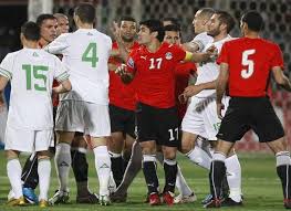 منتخب مصر توج بكأس الأمم الإفريقية 2010 للمرة الثالثة على التوالي، والسابعة في تاريخ الفراعنة، فيما تأهل هذا الجيل من الجزائر إلى كأس العالم 2010 في جنوب إفريقيا، وودعوا البطولة من الدور الأول. Ø§Ù„ØµØ±Ø§Ø¹ Ø§Ù„ØªØ§Ø±ÙŠØ®ÙŠ Ø¨ÙŠÙ† Ù…ØµØ± ÙˆØ§Ù„Ø¬Ø²Ø§Ø¦Ø± ÙŠØ´Ø¹Ù„ ÙƒØ£Ø³ Ø§Ù„Ø¹Ø±Ø¨