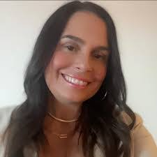 Gina Forrest's Instagram, Twitter & Facebook