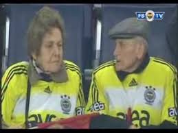 They are one of the most popular clubs in turkey, with 35% of the fans supporting them, and the most popular in istanbul and ankara. Sen Uzulme Ihsan Teyze Fenerbahce Yaninda Youtube
