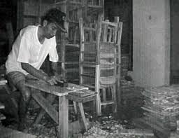 Nah itulah beberapa pabrik di daerah rancaekek dan sekitarnya yang sedang membuka lowongan kerja. Lowongan Kerja Tukang Kayu Mebel Furniture Luar Negeri Pjtki Resmi