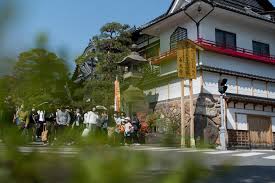 牛に引かれて善光寺参りと、ディナー難民で引いた話 - NOKTONと、ふたり さん