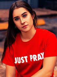 Alyson Cantrell's Instagram, Twitter & Facebook