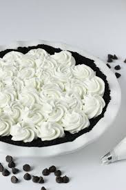 See more ideas about recipes, recipes using whipping cream, dessert recipes. How To Decorate With Whipped Cream Mirlandra S Kitchen