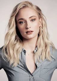 Fan Casting Sophie Turner as Daniela Pinto del Rostro in La CQ